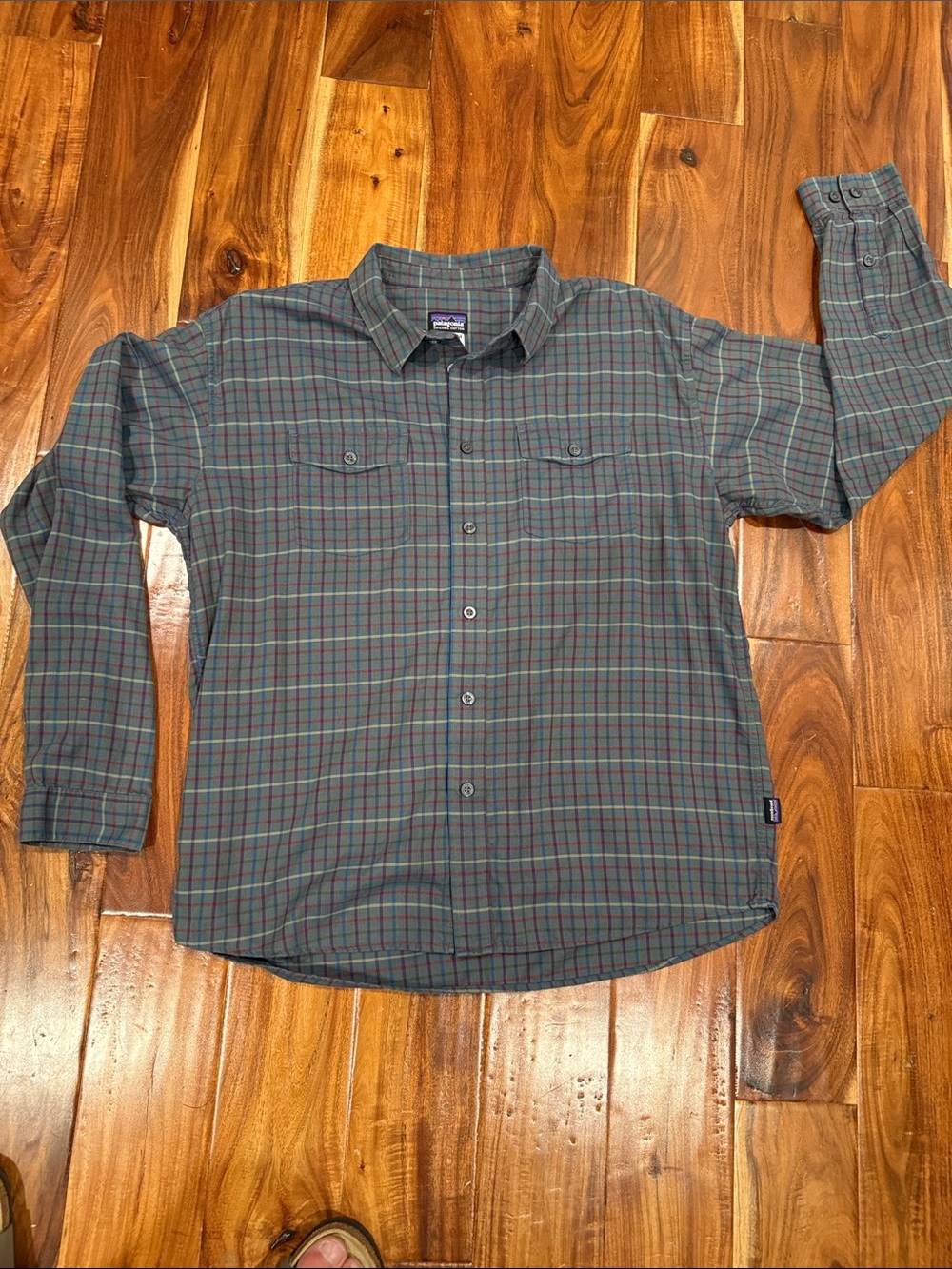 Patagonia Men's Size L Long-Sleeved Buckshot Shirt Style #53856